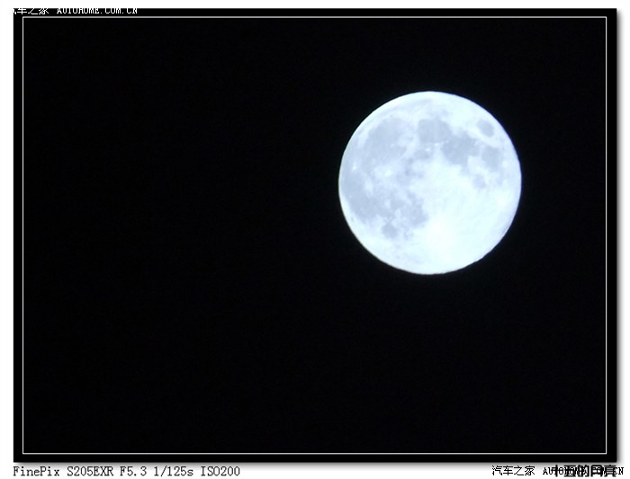 十五的月亮升上天空哟是什么歌曲