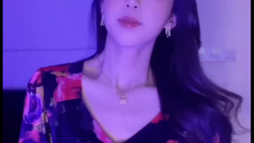 你的眼睛像星星亮晶晶是什么歌