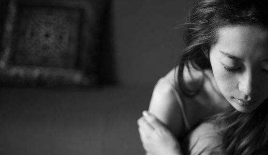 你的四周美女那么多是什么歌