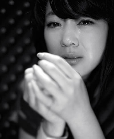 寂寞的我难过的想哭泣是什么歌