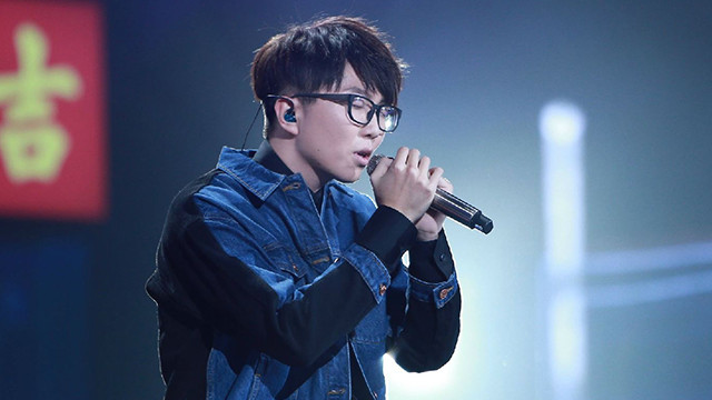 当你走进这欢乐场是什么歌