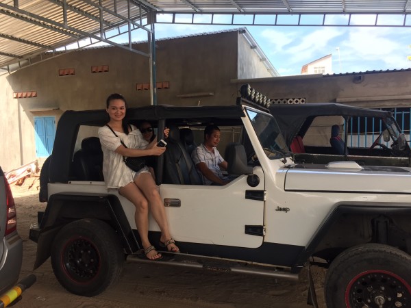 我那可怜的吉普车是什么歌