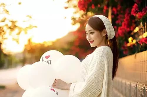 夜深的时候我真的好想你是什么歌