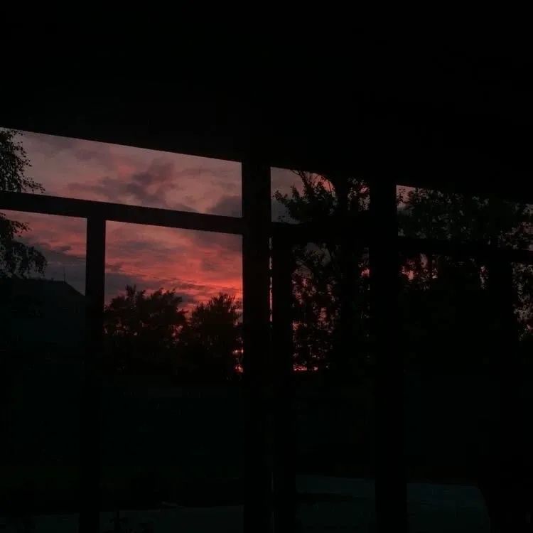 不如我们拥抱后分手是什么歌