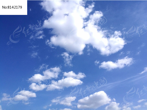 蓝天高高白云飘飘儿歌是什么歌?