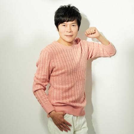 我们俩一起拿着一把小雨伞是什么歌