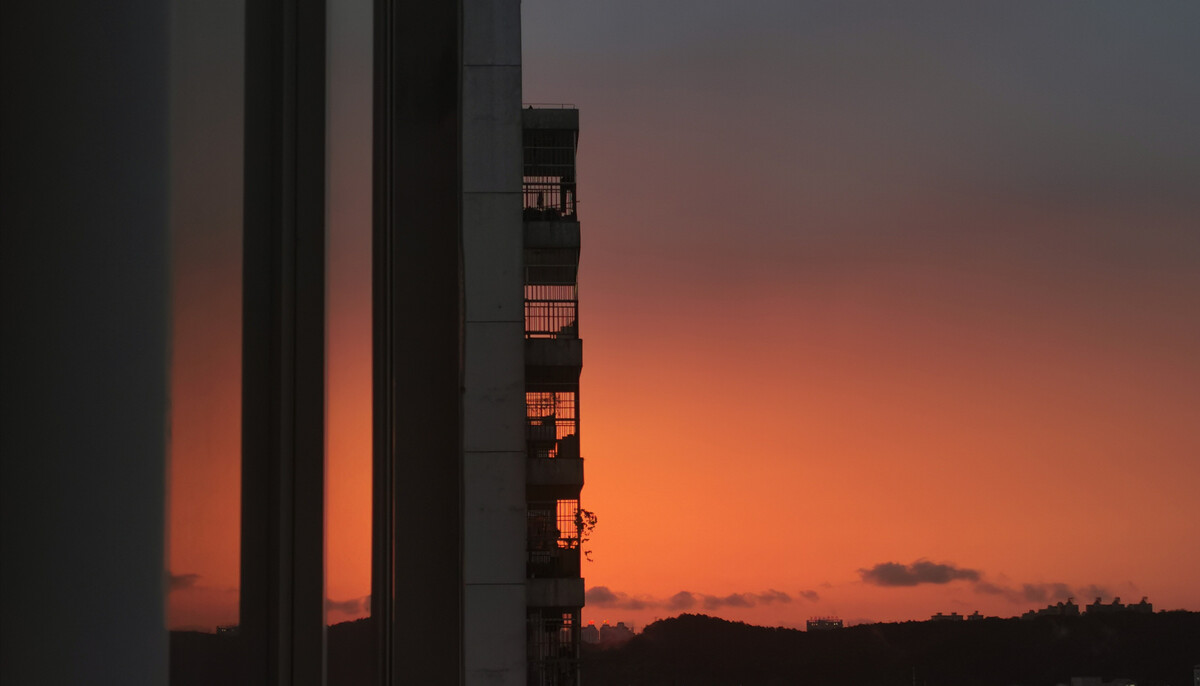 北纬线的思念被季风吹远是什么歌