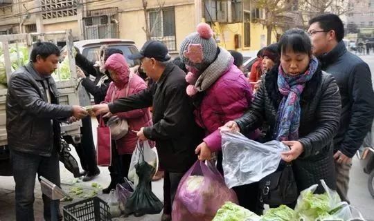 迷失在黑夜里是什么歌