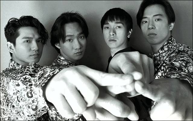 唏嘘的感慨一年年是什么歌