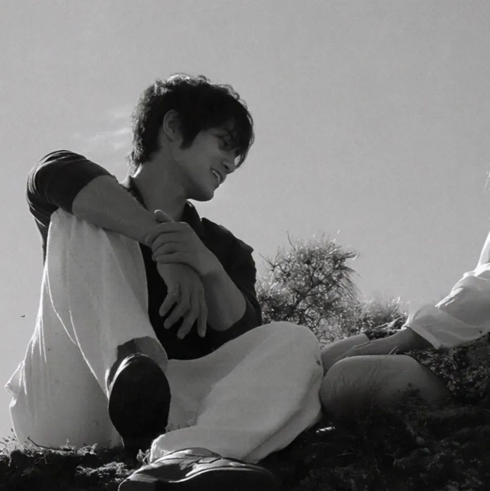 把你藏在心头每天每夜想你什么歌