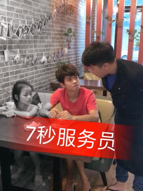 我只会在心里偷偷的哭是什么歌