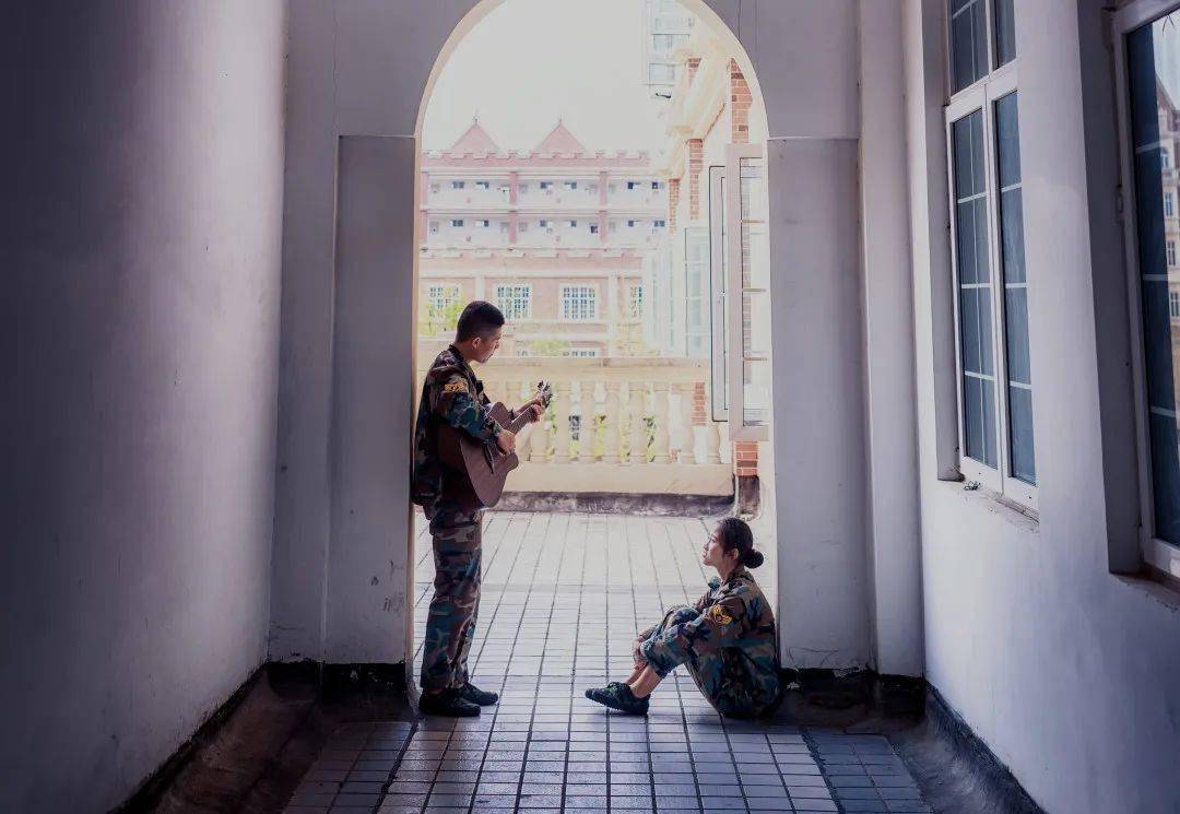 随风飘散歌词是什么歌