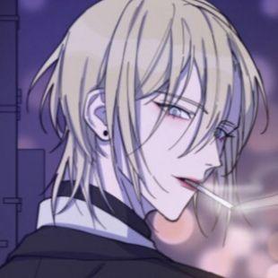 梨花笑缠着衣角掠过什么歌