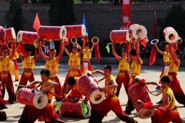 锣鼓敲起来是什么歌