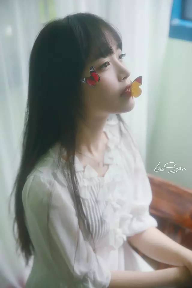 笑着对我说似曾相识是什么歌