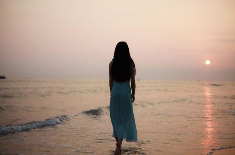 祭奠我死去的爱情什么歌