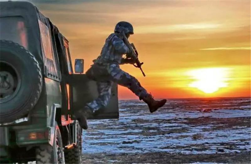 一腔热血洒长空是什么歌