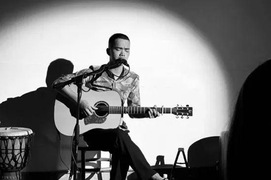 做人一辈子,快乐没几天是什么歌