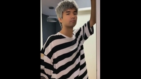 look别发呆 是什么歌