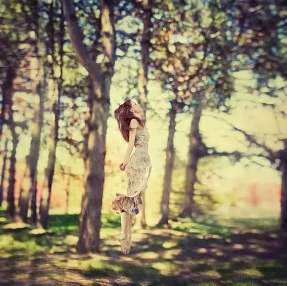 岁月匆匆像一阵风,多少故事留下感动是什么歌