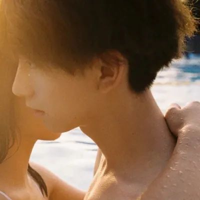 最后是我一个人走过这片海是什么歌