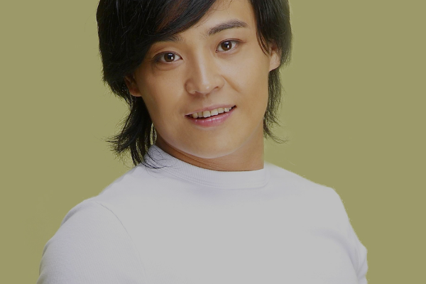 我告诉自己不能哭不能哭什么歌