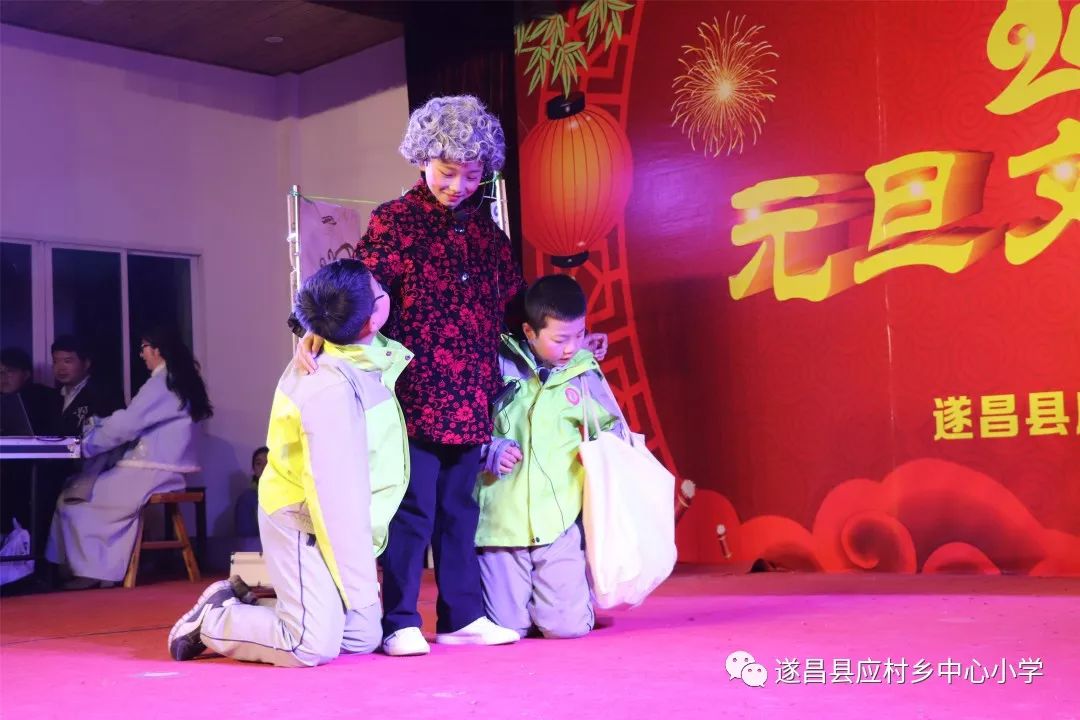 啊爸爸爸爸爸爸爸爸是什么歌