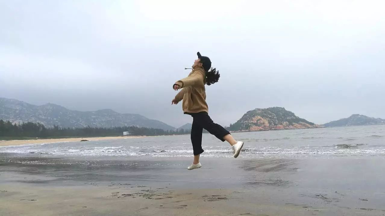 我要像风一样自由是什么歌