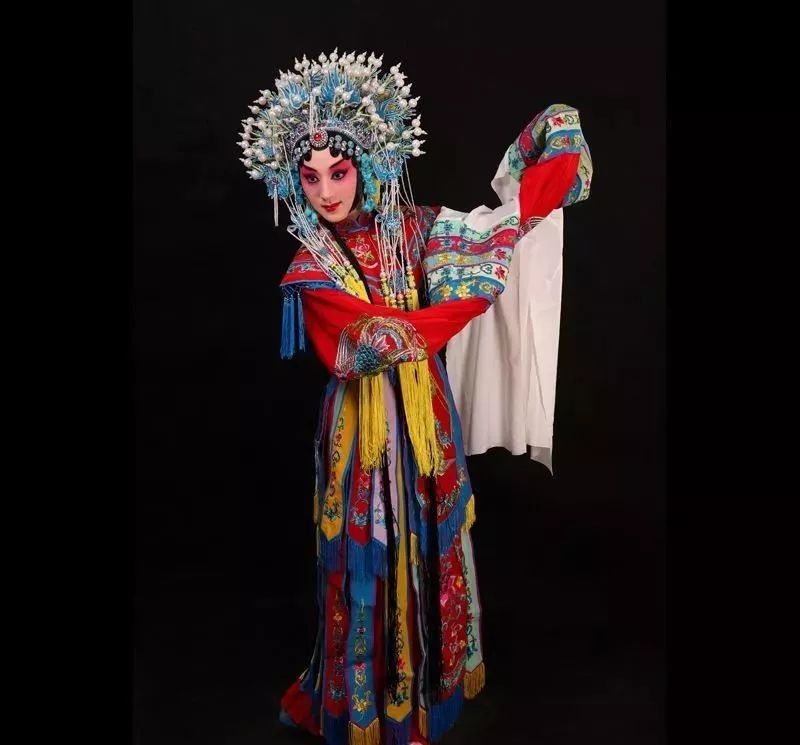 五花马青锋剑是什么歌名