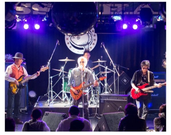 女儿结婚父亲唱什么歌曲最好