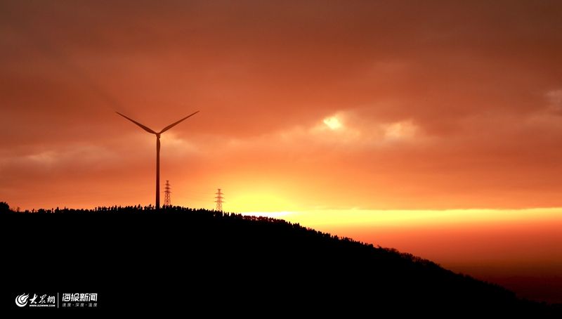 看着天边夕阳西下是什么歌