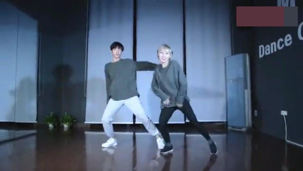 最近什么歌最火