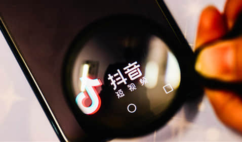 黑夜里不敢点灯是什么歌曲的歌词