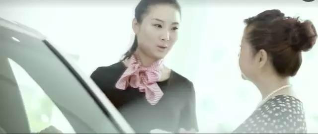 想牵着你的手陪我再往下走是什么歌