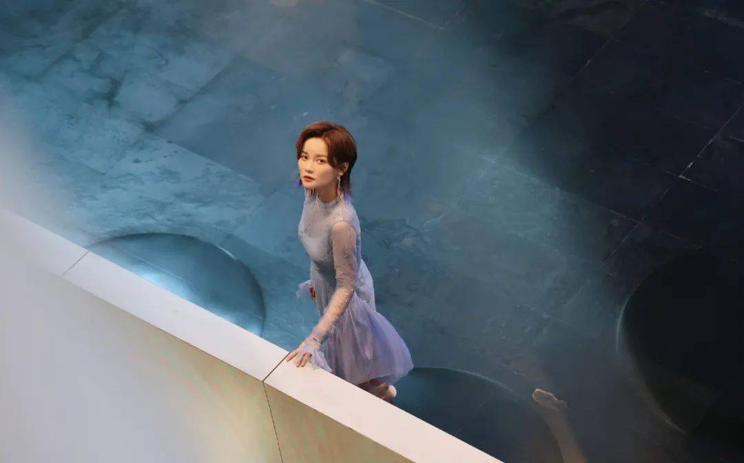 时光洪流中这份爱多渺小是什么歌