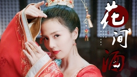 在人潮里拥抱,管他世俗纷扰什么歌