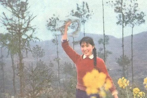 谁知道角落这个地方是什么歌