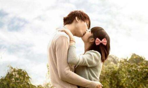 我想牵着你的手走遍这整个地球是什么歌