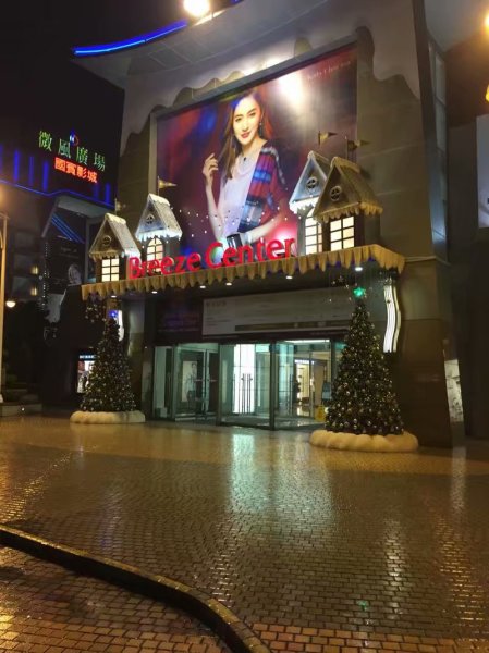 游走在街头一个人孤单是什么歌