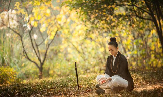 一个人匆匆忙忙过一生是什么歌