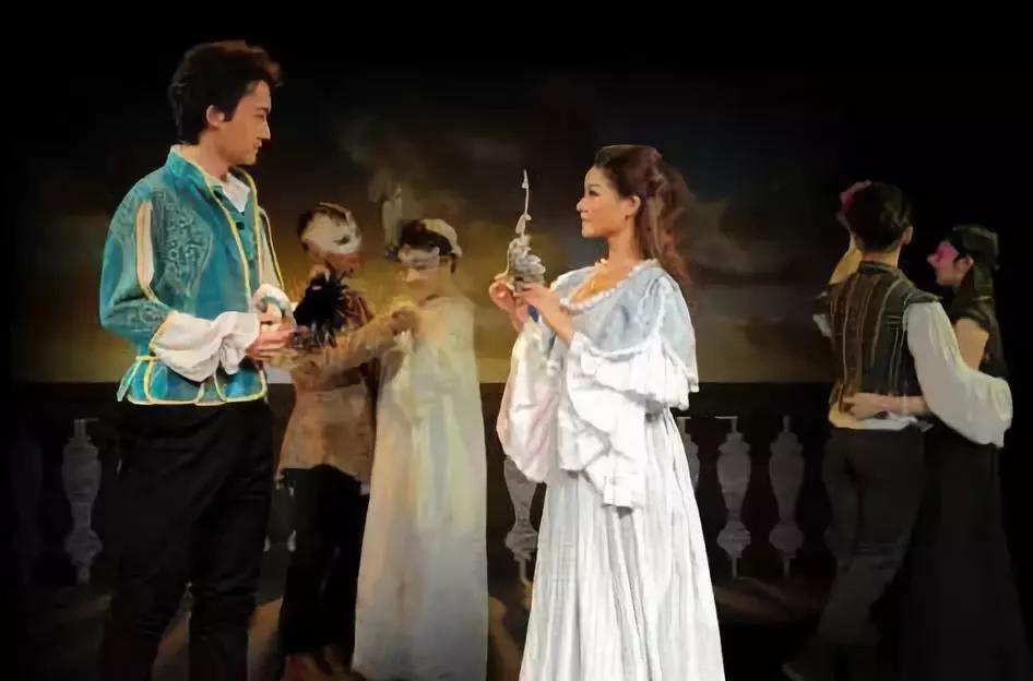 抖音罗密欧与朱丽叶叫什么歌