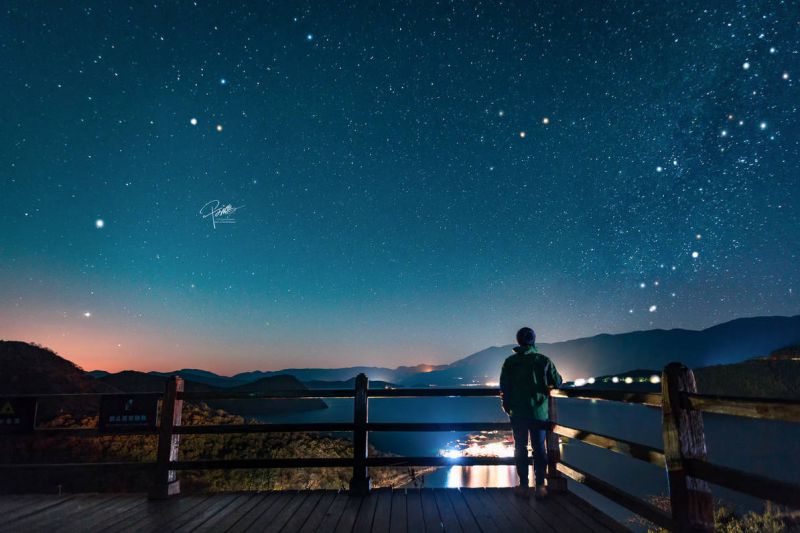 你把梦里放在心头是什么歌