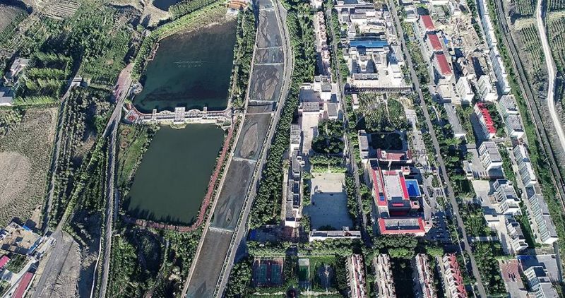 一条路一座山一条河是什么歌