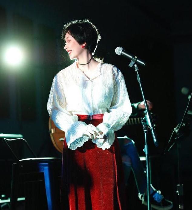 现在什么歌最流行