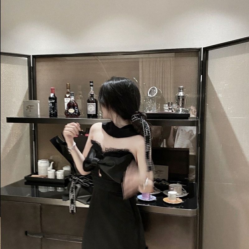 他的爱在心里埋葬了磨平了什么歌