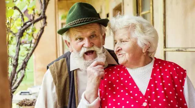 我和你一起慢慢变老是什么歌