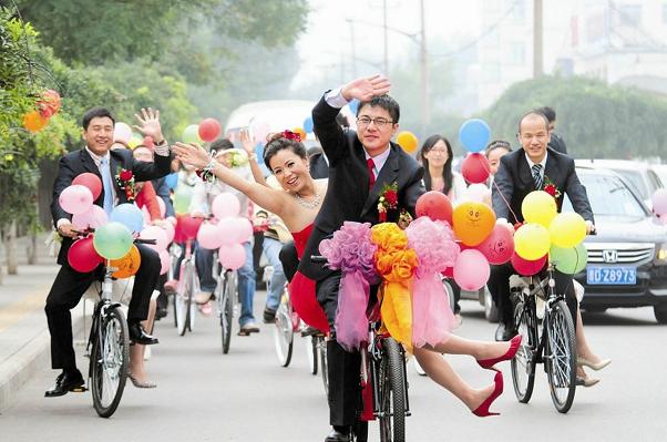 迎亲堵门唱什么歌