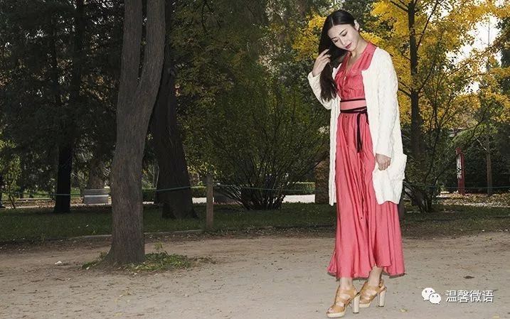 我站在北方的天空下是什么歌