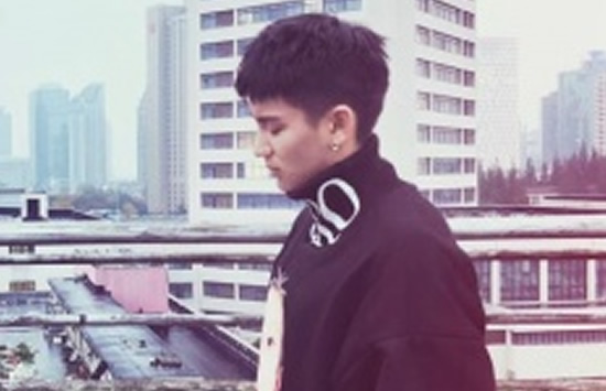 抖音上什么荡悠悠是什么歌