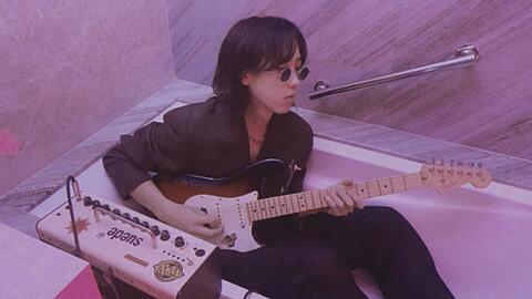 几多天真的理想是什么歌